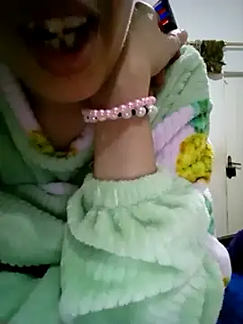 Snapshot of altinya chatting on 03-16-25, 12:34 altinya online show from 03-16-25, 12:34