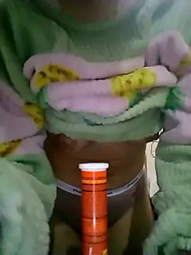 Snapshot of altinya chatting on 03-19-25, 02:05 altinya online show from 03-19-25, 02:05