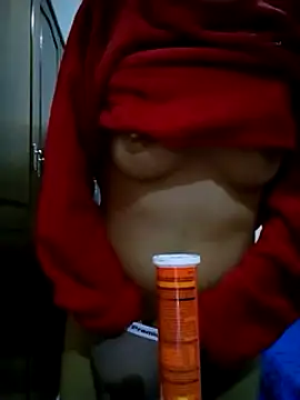 Snapshot of altinya chatting on 03-22-25, 02:59 altinya online show from 03-22-25, 02:59