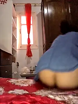 Snapshot of altinya chatting on 11-02-25, 03:25 altinya online show from 11-02-25, 03:25