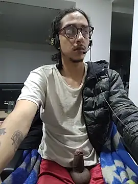 dirtytw0230 online show from 05-11-26, 09:26