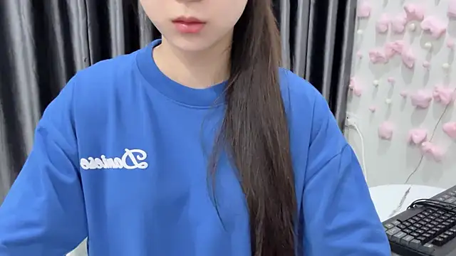 KaleAnisa online show from 07-17-26, 01:23