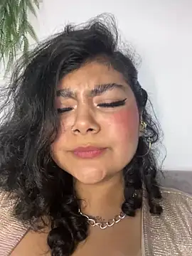 Snapshot of Tamara_Curvy chatting on 03-06-25, 12:43 Tamara Curvy online show from 03-06-25, 12:43