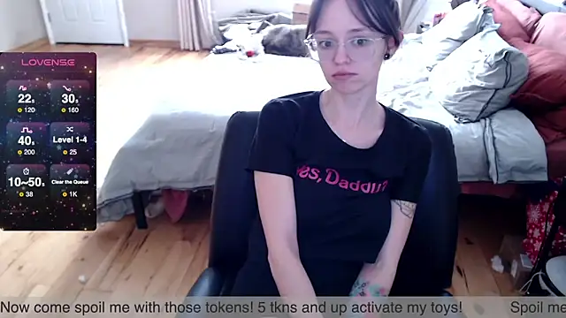Snapshot of Plantbabeee chatting on 02-06-25, 05:40 Plantbabeee online show from 02-06-25, 05:40