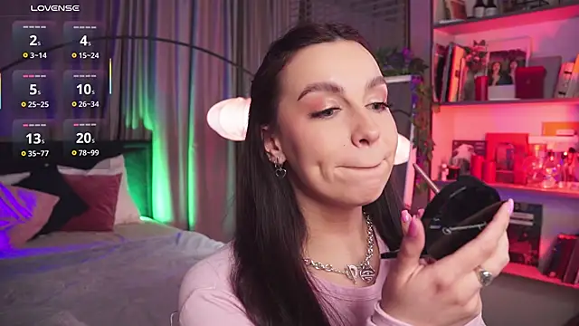 LunaNight online show from 02-09-25, 12:06