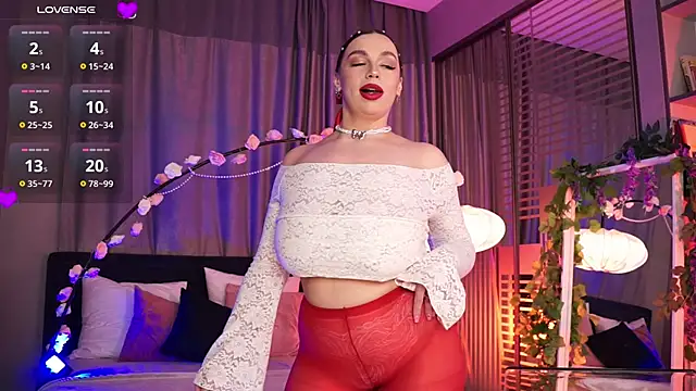 LunaNight online show from 02-15-25, 11:36