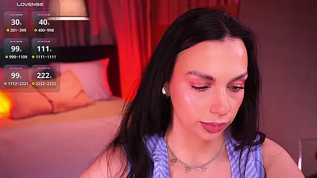 Snapshot of LunaNight chatting on 02-23-26, 08:39 LunaNight online show from 02-23-26, 08:39