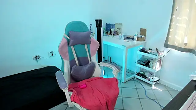 WandaDoll online show from 03-17-25, 02:23