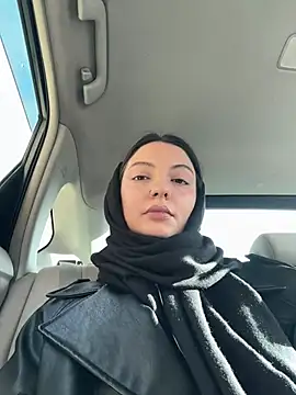 BabeRainbow online show from 12-29-24, 10:45