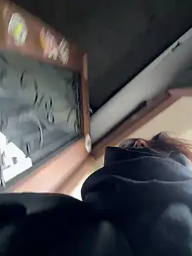 BabeRainbow online show from 02-08-25, 09:13