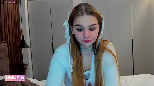 Molly sweetie online show from 11-20-25, 07:19