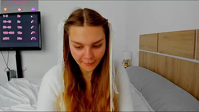 Snapshot of Molly_sweetie chatting on 04-04-26, 06:22 Molly sweetie online show from 04-04-26, 06:22