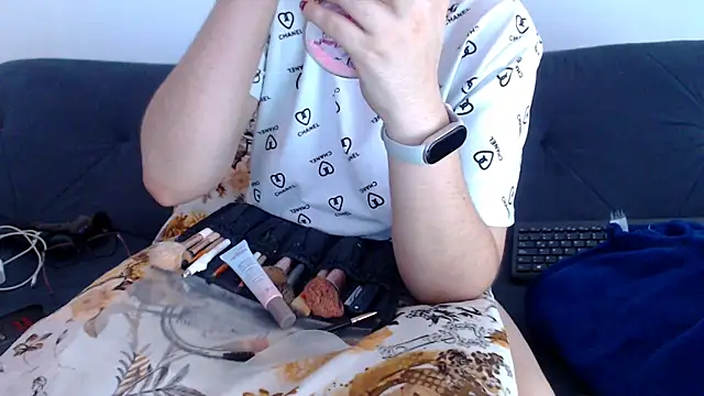 sofi-rojas1 online show from 10-16-25, 12:44