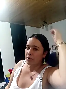 MagicStephany  online show from 02-05-26, 01:43