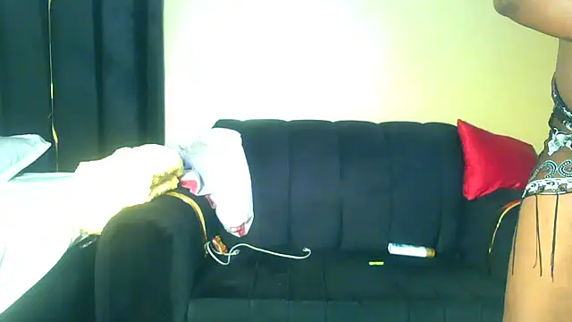 Mila Melanie online show from 05-12-26, 05:15