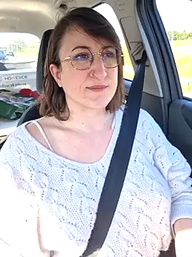 Snapshot of minierose chatting on 03-04-26, 09:48 minierose online show from 03-04-26, 09:48