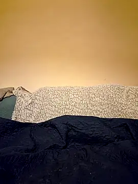 Snapshot of minierose chatting on 03-22-26, 06:06 minierose online show from 03-22-26, 06:06