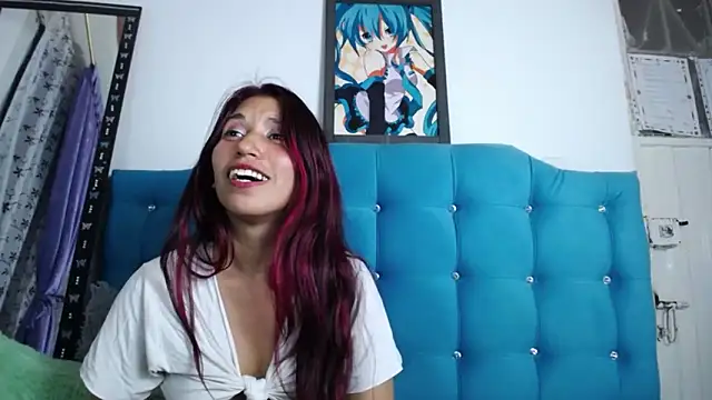 Snapshot of sweet_skylove_ chatting on 02-06-25, 01:38 sweet skylove online show from 02-06-25, 01:38