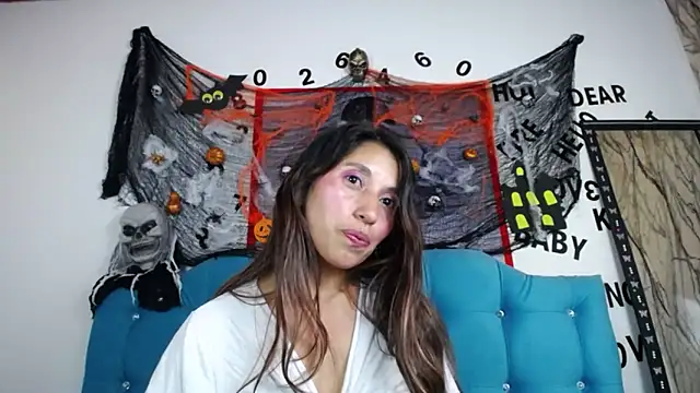 Snapshot of sweet_skylove_ chatting on 10-11-25, 04:27 sweet skylove online show from 10-11-25, 04:27