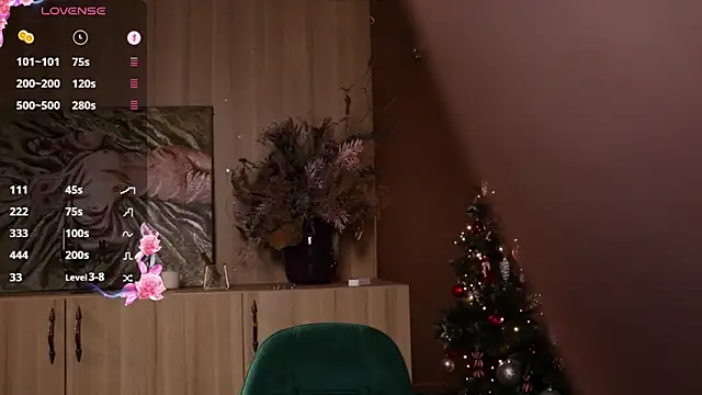 Snapshot of steffania- chatting on 12-24-24, 01:06 steffania- online show from 12-24-24, 01:06