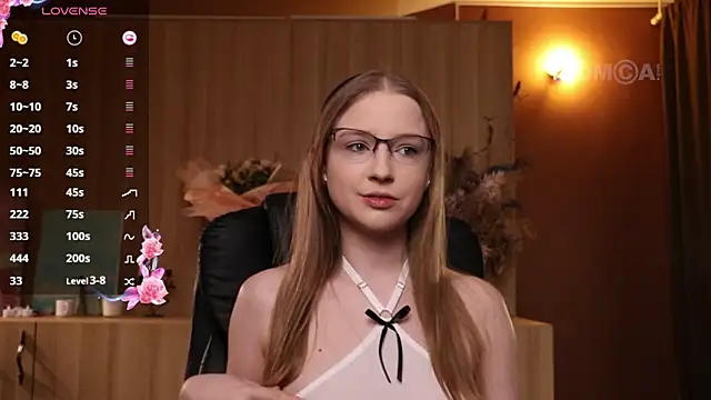 Snapshot of steffania- chatting on 02-05-25, 08:46 steffania- online show from 02-05-25, 08:46