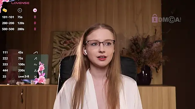 Snapshot of steffania- chatting on 02-07-25, 08:53 steffania- online show from 02-07-25, 08:53