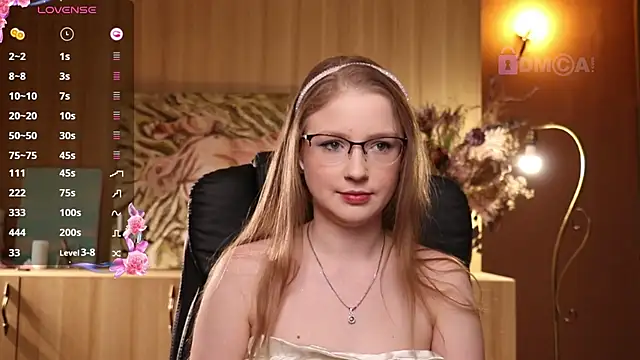 Snapshot of steffania- chatting on 02-23-25, 08:55 steffania- online show from 02-23-25, 08:55