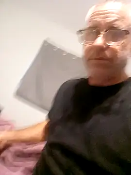 Pcsammy73 online show from 03-06-26, 04:58