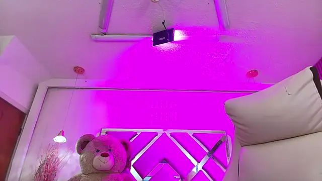 Silvana monroe online show from 10-21-25, 01:23