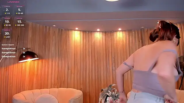 CorinneRusso online show from 03-04-25, 09:51