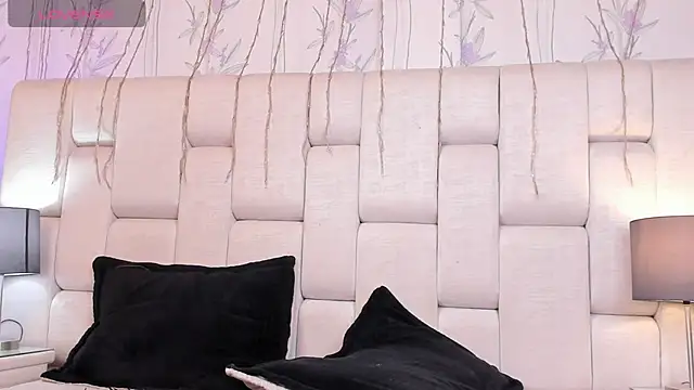 ZendayaGrey online show from 12-13-24, 05:27