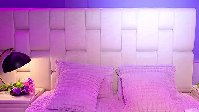 Snapshot of ZendayaGrey chatting on 12-19-25, 08:49 ZendayaGrey online show from 12-19-25, 08:49