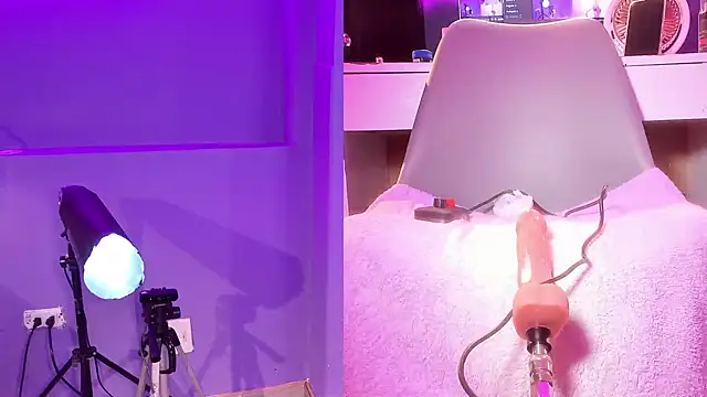 Snapshot of ZendayaGrey chatting on 01-08-26, 07:05 ZendayaGrey online show from 01-08-26, 07:05