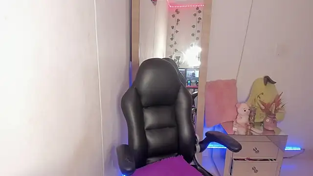 hellensexy online show from 12-29-24, 03:57