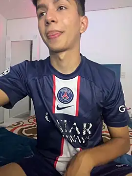 Leonarrrd 01 online show from 12-13-24, 03:05