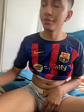 Leonarrrd 01 online show from 12-20-24, 06:24