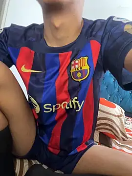 Leonarrrd 01 online show from 12-21-24, 05:18