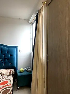 Leonarrrd 01 online show from 09-30-25, 09:42