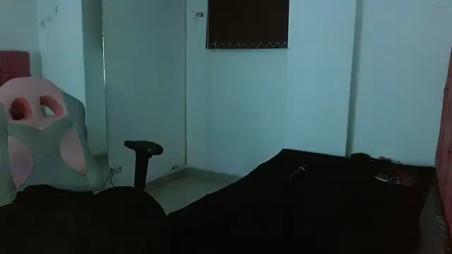 miahernadez303av online show from 02-27-25, 09:00