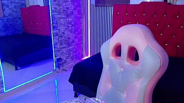 miahernadez303av online show from 02-03-26, 04:54