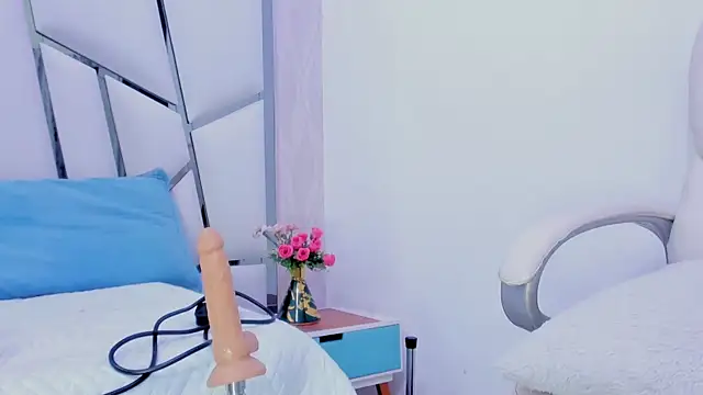  aurora18  online show from 01-12-25, 06:17