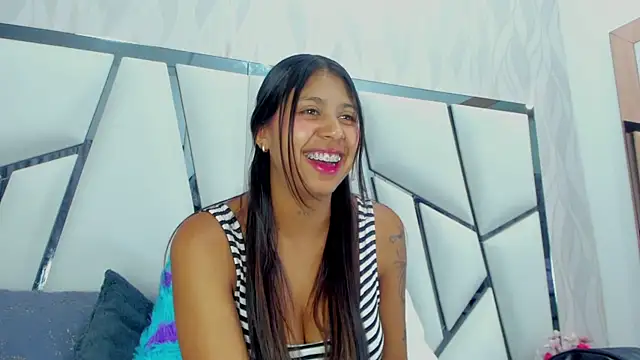  aurora18  online show from 03-23-25, 03:10