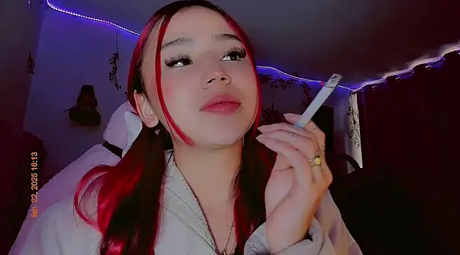 Snapshot of madisonx17 chatting on 02-22-25, 09:15 madisonx17 online show from 02-22-25, 09:15