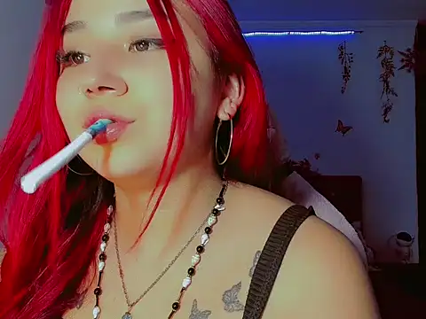 Snapshot of madisonx17 chatting on 09-26-25, 12:36 madisonx17 online show from 09-26-25, 12:36