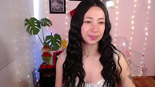 Snapshot of lilyy_evanss chatting on 12-10-24, 10:16 lilyy evanss online show from 12-10-24, 10:16