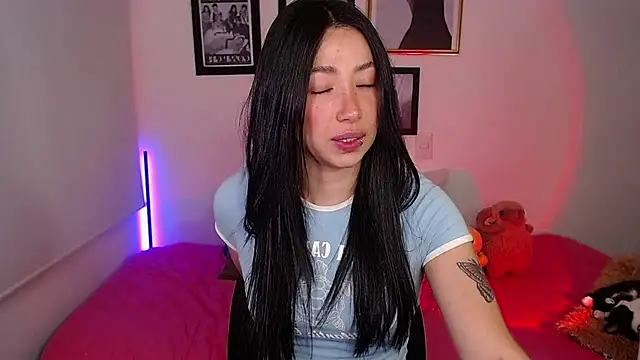 Snapshot of lilyy_evanss chatting on 01-09-25, 03:26 lilyy evanss online show from 01-09-25, 03:26