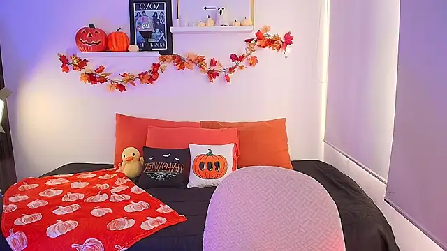 Snapshot of lilyy_evanss chatting on 10-29-25, 09:49 lilyy evanss online show from 10-29-25, 09:49