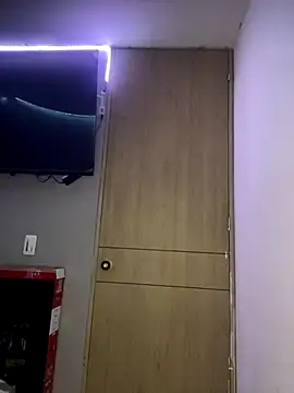 Snapshot of danielagh29 chatting on 12-15-25, 06:39 danielagh29 online show from 12-15-25, 06:39