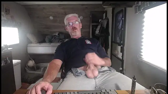 Snapshot of Di9ital069 chatting on 10-25-25, 08:14 Di9ital069 online show from 10-25-25, 08:14