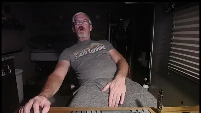 Snapshot of Di9ital069 chatting on 10-31-25, 03:18 Di9ital069 online show from 10-31-25, 03:18